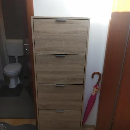 Apartman In *